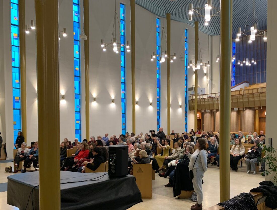 Vintage Fashion Show at AGM