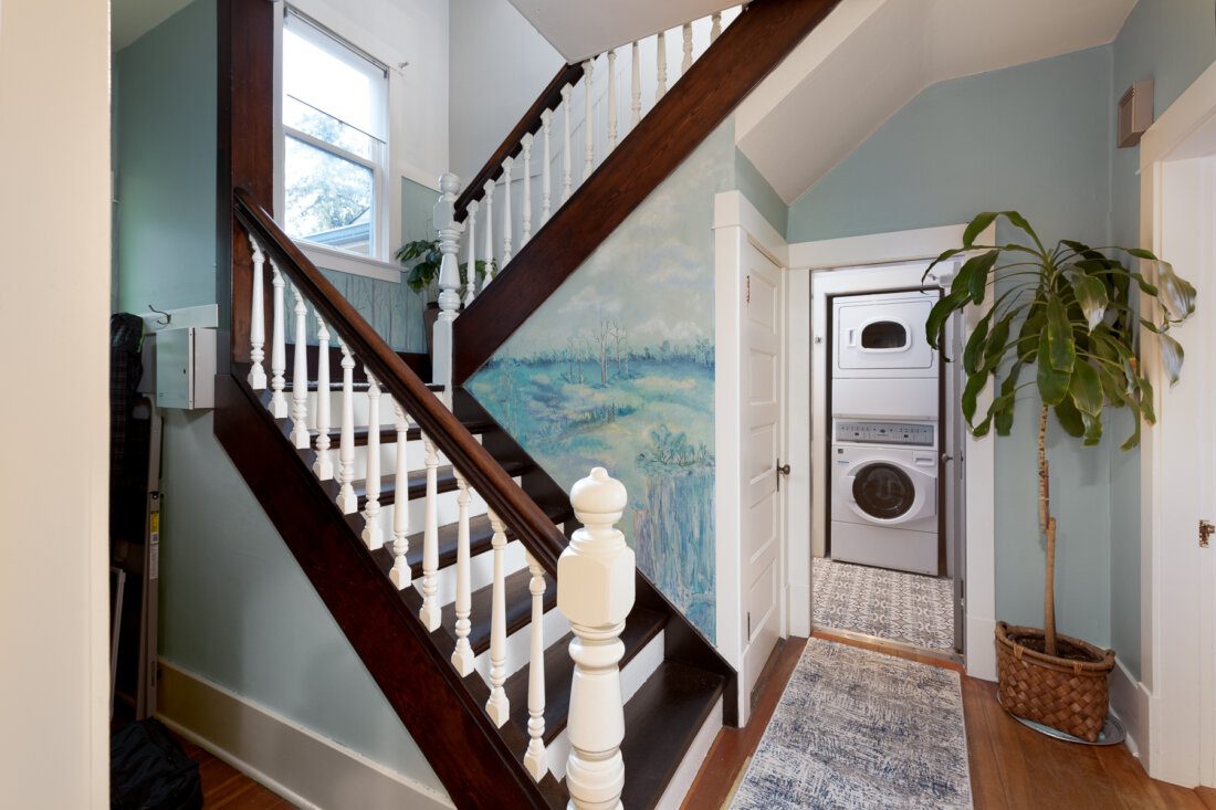 The staircase and bannisters